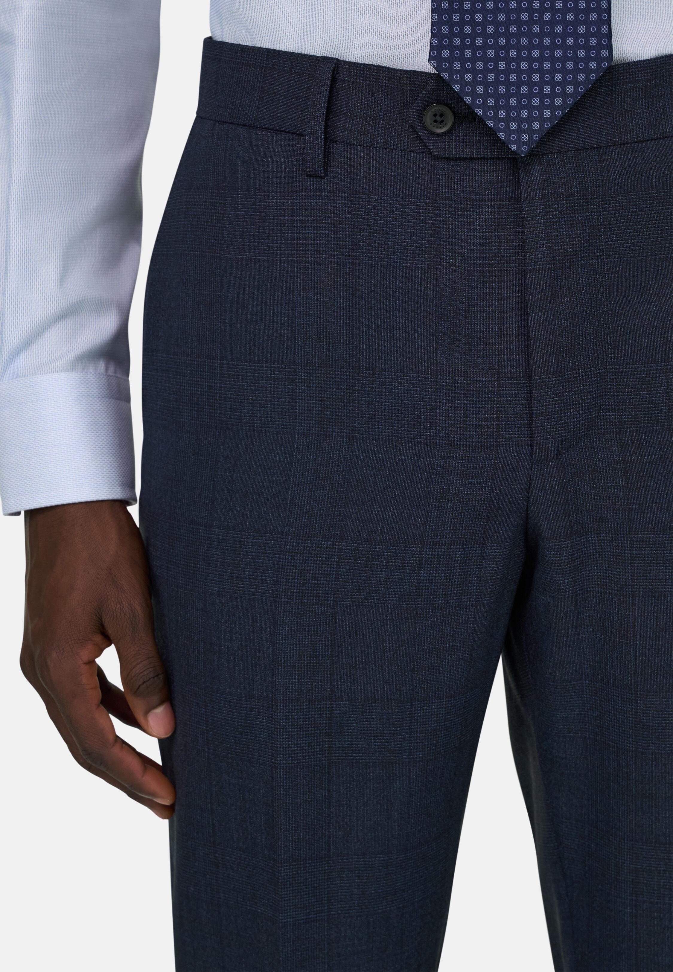 Prince of Wales Check Suit in Pure 130s Wool Navy blue, Navy blue, large image number 4