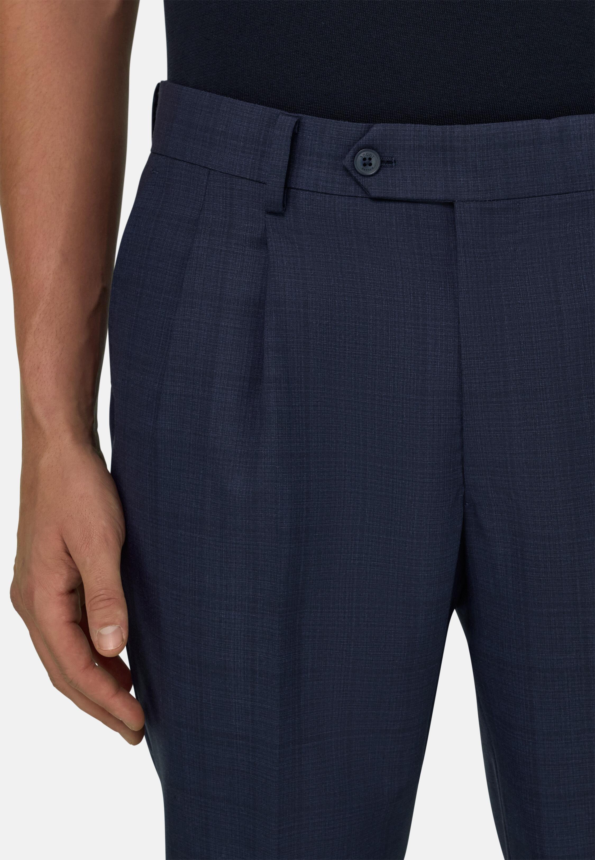 NAVY Prince of Wales Check Double-Breasted Suit in Pure Wool, Navy blue, large image number 3