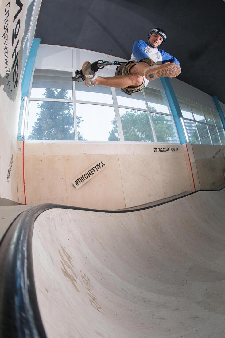 Unique Size  MF3.6 V5 Freestyle Scooter - Neochrome, Black, No Color, large image number 10