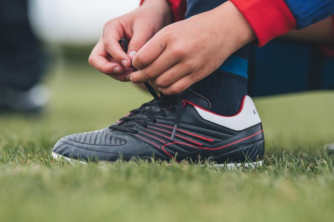 EU 36  Kids' Moulded Rugby Boots Skill R500 FG - Red, Scarlet Red, , large image number 10