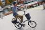 BTWIN - خوذة لركوب الدراجات في المناطق الحضرية 500 مقاس 59-62 سم، أزرق داكن