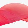 KALENJI - قبعة جري مرقشة قابلة للتعديل للرجال والنساء مقاس 54-58 سم، رمادي فاتح
