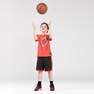 TARMAK - شورت للأولاد/ البنات متوسطي المستوى في لعب كرة السلة قابل للانعكاس س.هـ 500.ر، أحمر قرمزي، من سن 6-7 سنوات
