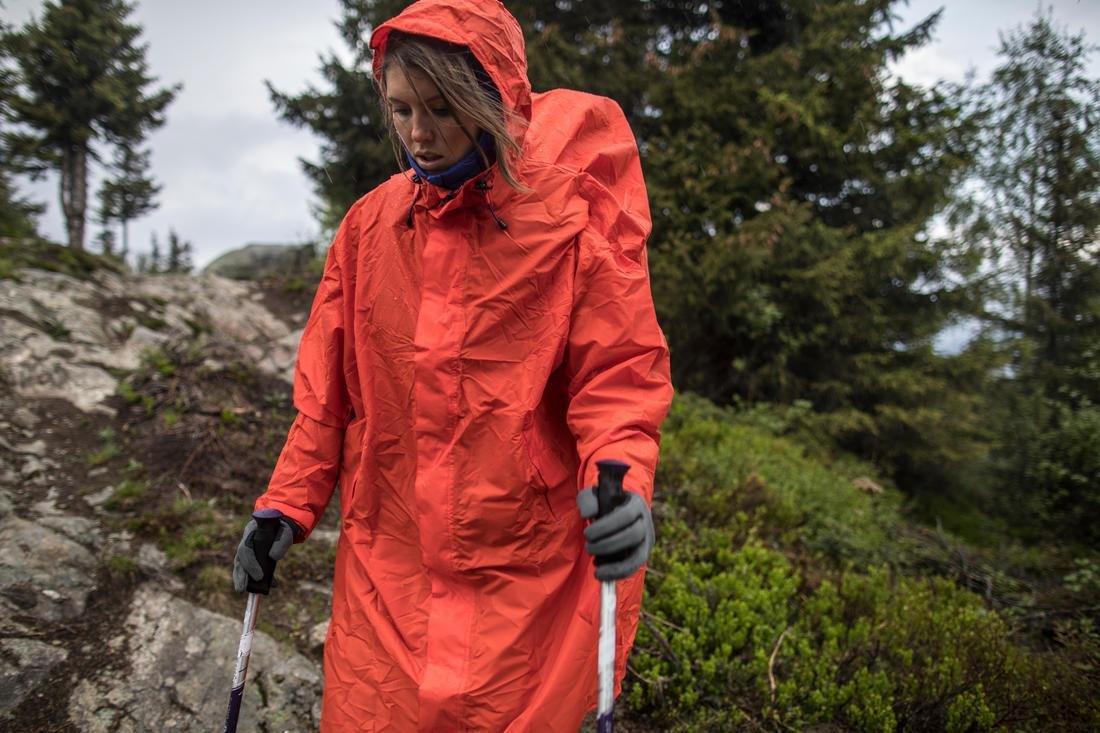 Hiking Rain Poncho - Mt900 - 75L, Red, No Color, large image number 10