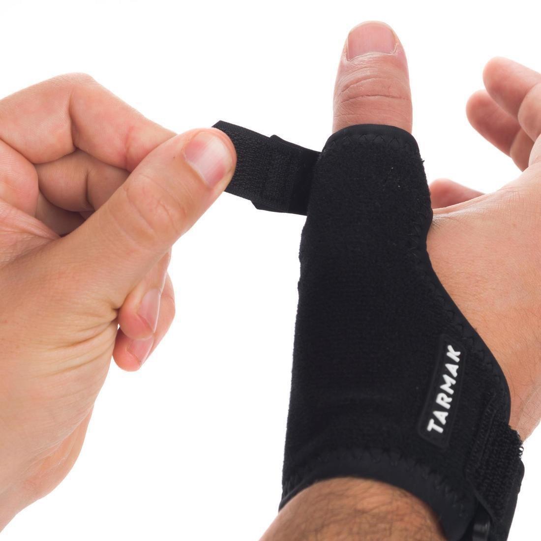 TARMAK - Strong 700 Left/Right Thumb Support, Black