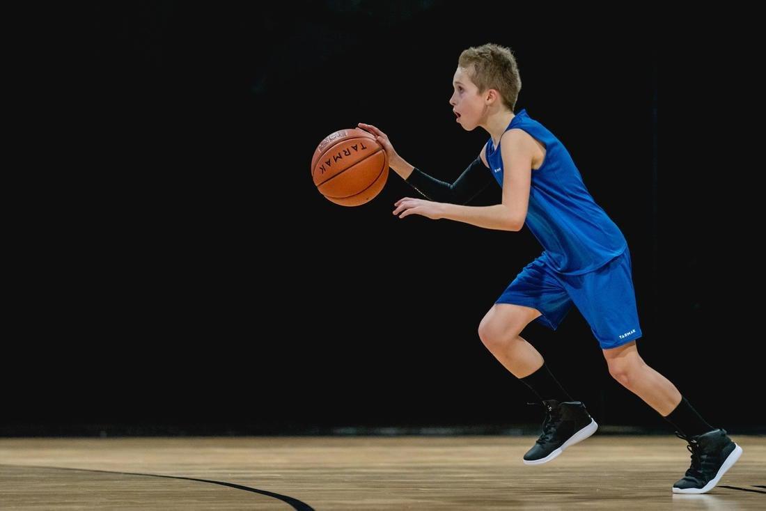 Kids Unisex Sh100 Beginner Basketball Shorts, Blue, No Color, large image number 14