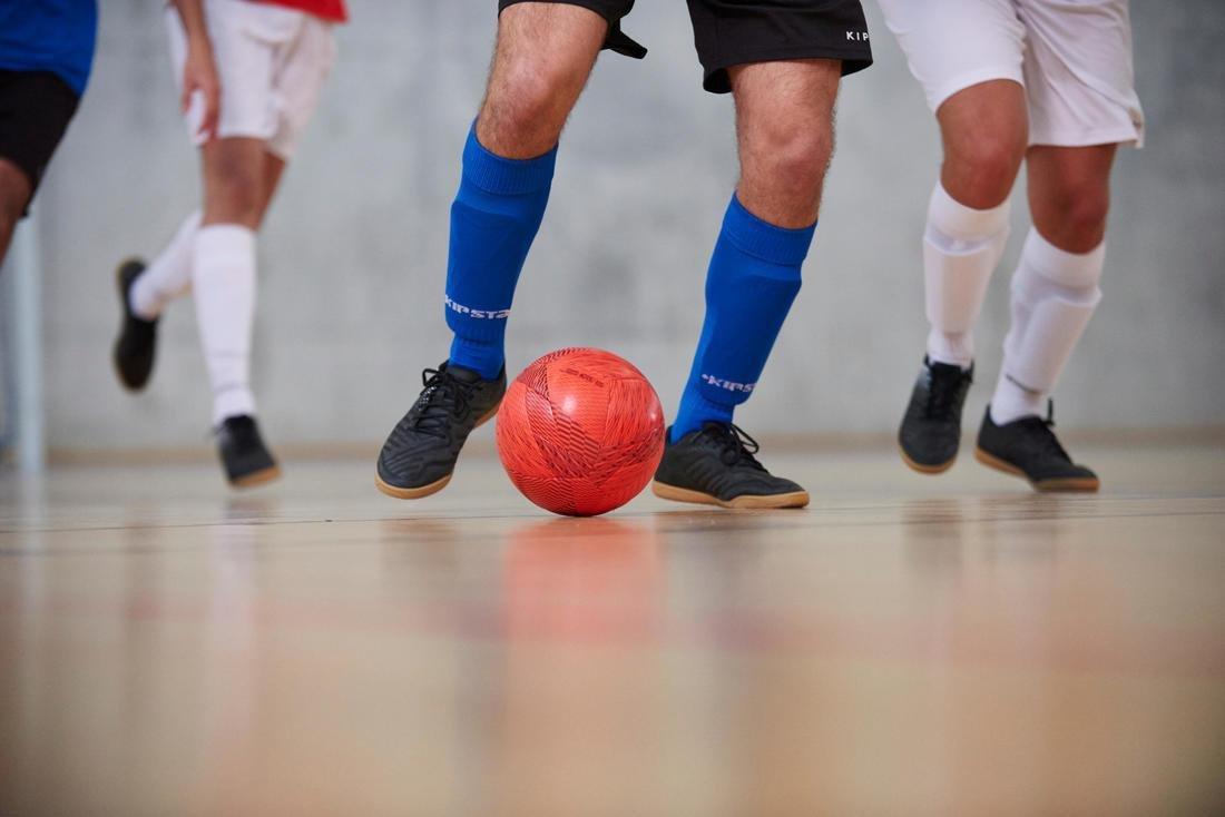 Adult Futsal Trainers 100, Black, No Color, large image number 9