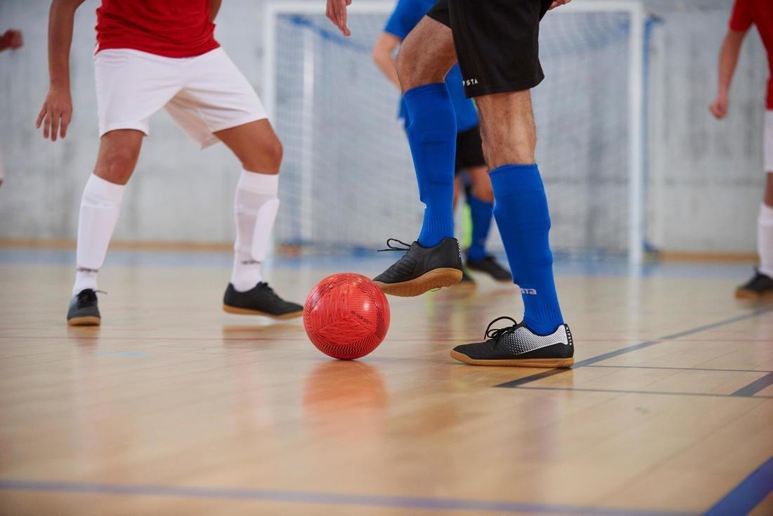 Adult Futsal Trainers 100, Black, No Color, large image number 12