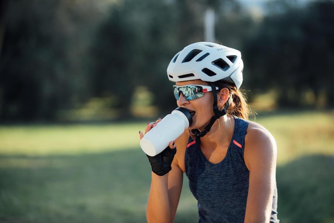 Essential Cycling Water Bottle, White, No Color, large image number 5