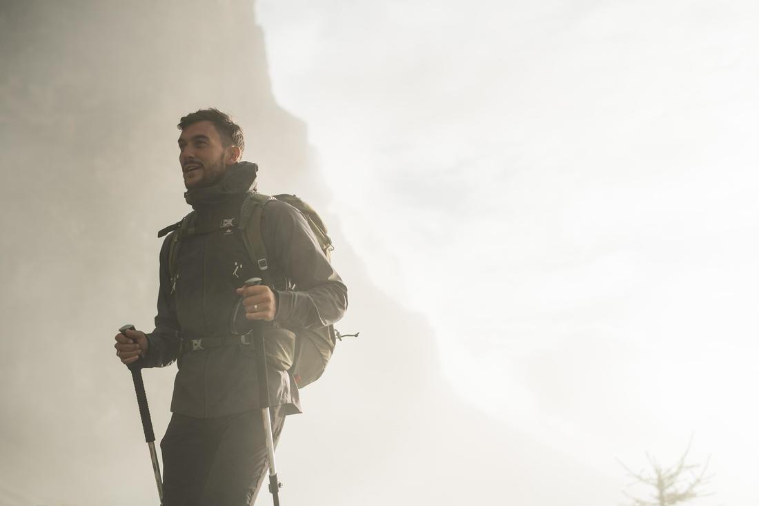 Men Hiking Lightweight Waterproof Jacket Mh500, Blue, No Color, large image number 13