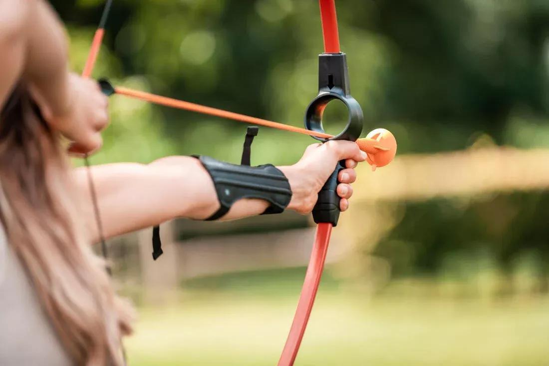 Discovery 100 Archery Bow, Scarlet Red, No Color, large image number 8