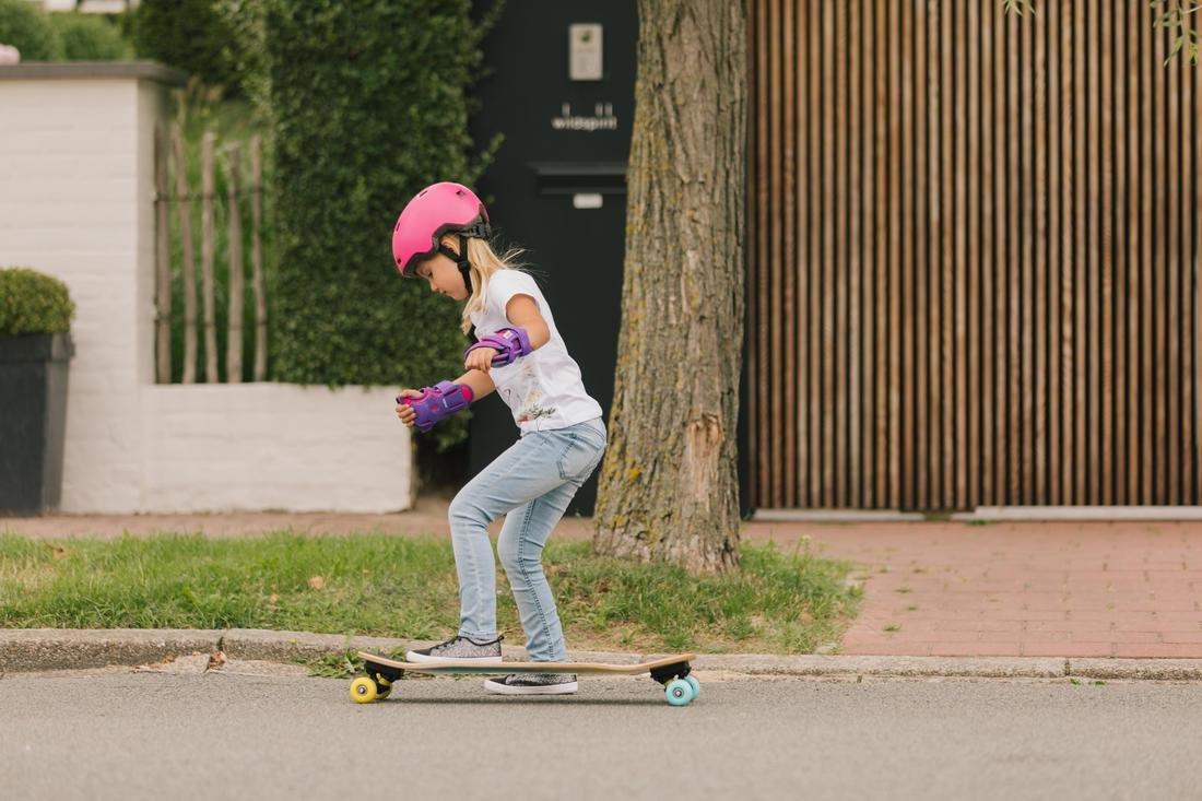 OXELO - Kids' Skateboard Play 120 Medusa