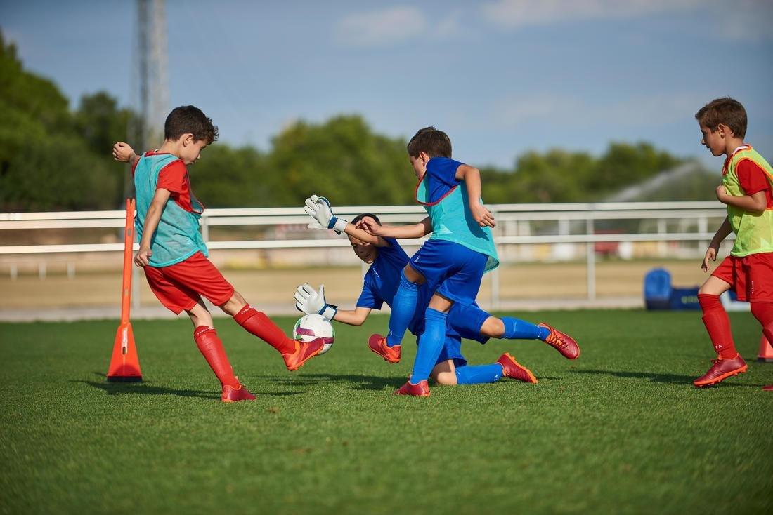 F500 Kids' Football Goalkeeper Gloves, Blue, No Color, large image number 7