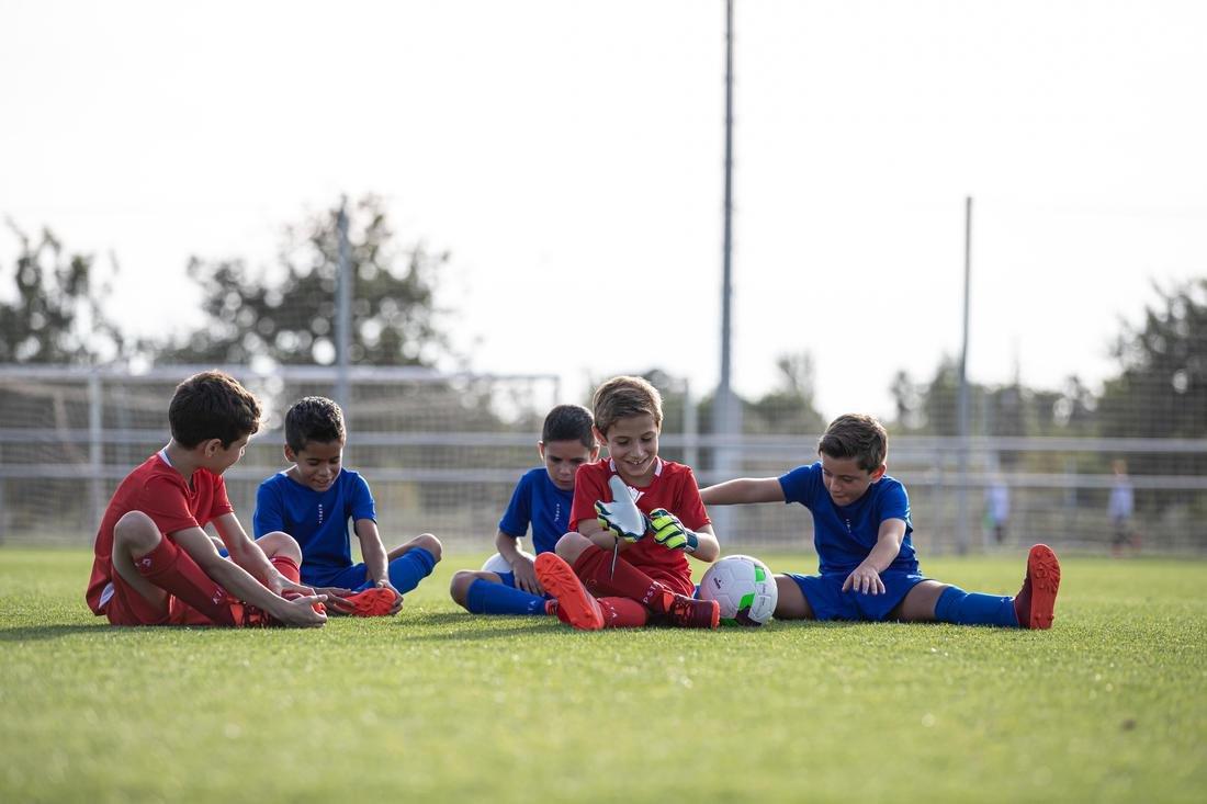 F500 Kids' Football Goalkeeper Gloves, Blue, No Color, large image number 11