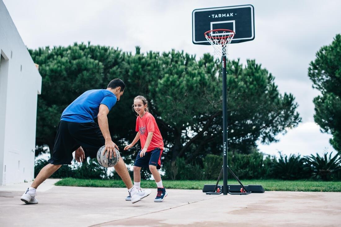 TARMAK - Basketball Hoop with Adjustable Stand (from 2.20 to 3.05m) - B100 Easy - Black