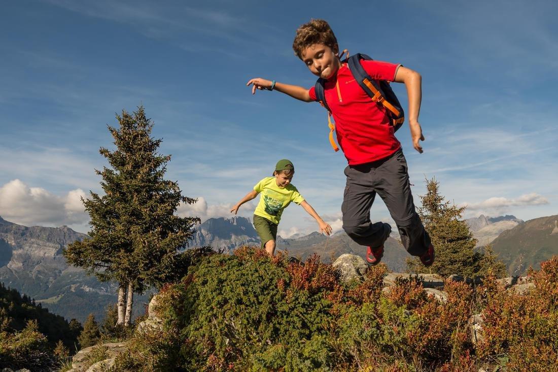 MH550 Children's Modular Hiking Trousers, Carbon Grey, No Color, large image number 10