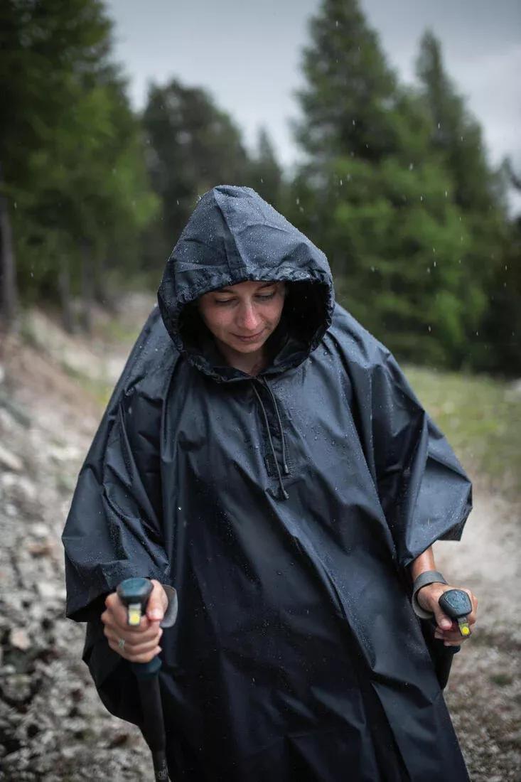 Hiking Rain Poncho - Forclaz Mt 100 - 30 L, Grey, , large image number 13