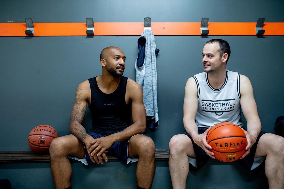 Men's Slim Fit Basketball Base Layer Jersey UT500, Black, No Color, large image number 6