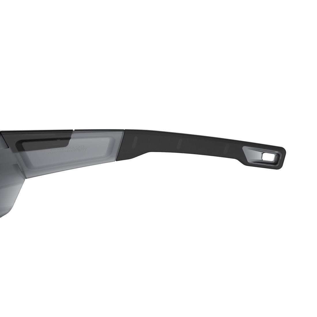 Adult, Polarised Category 4 Hiking Sunglasses, MH590, Black, No Color, large image number 6