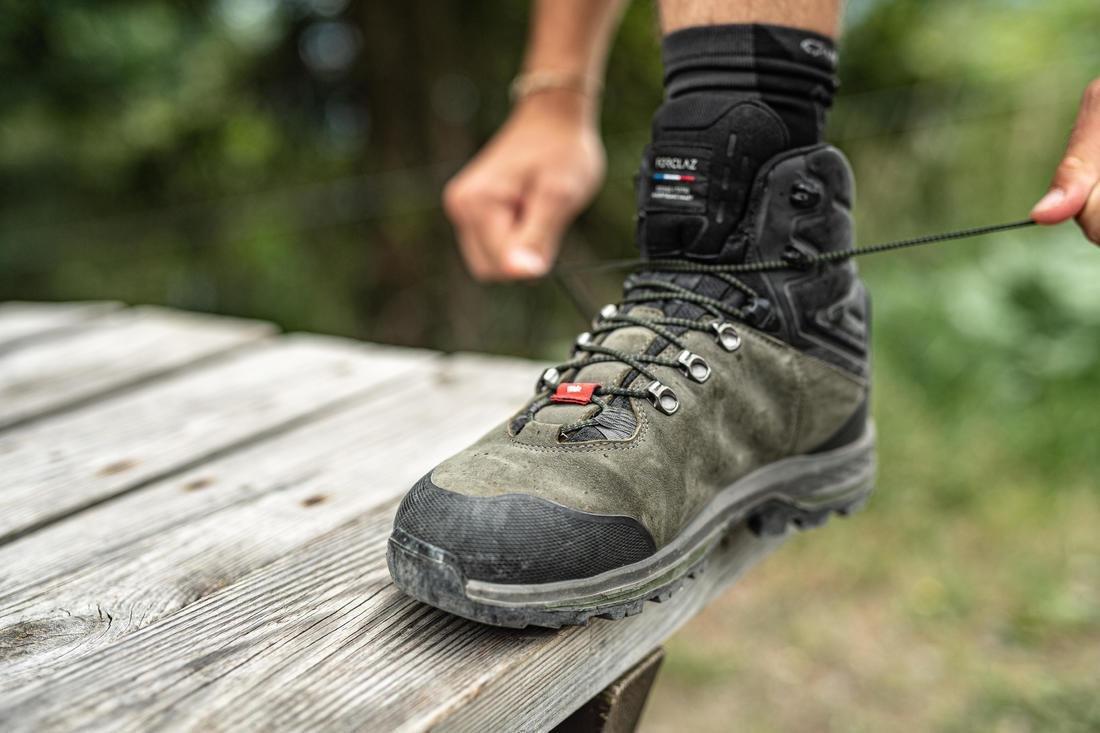 FORCLAZ - Men's waterproof leather hiking boots - MT100 Wide - Khaki, Khaki brown