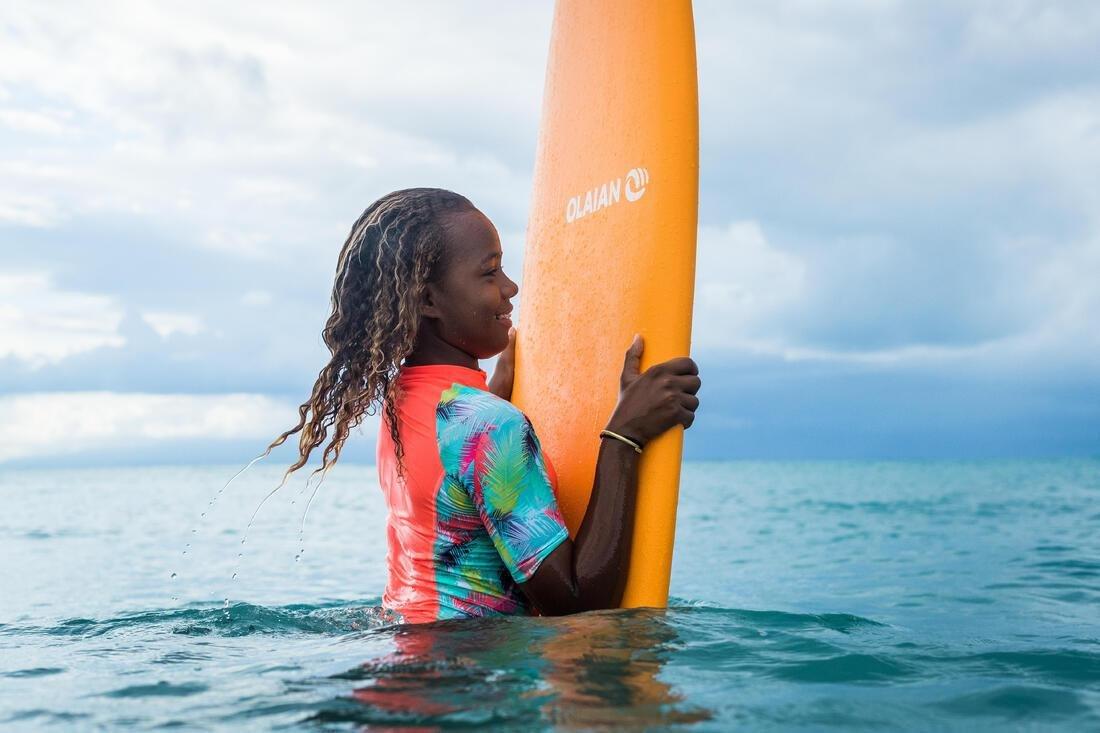 500 Girls' Short Sleeve UV-Protection Surfing T-Shirt, Aqua, No Color, large image number 7