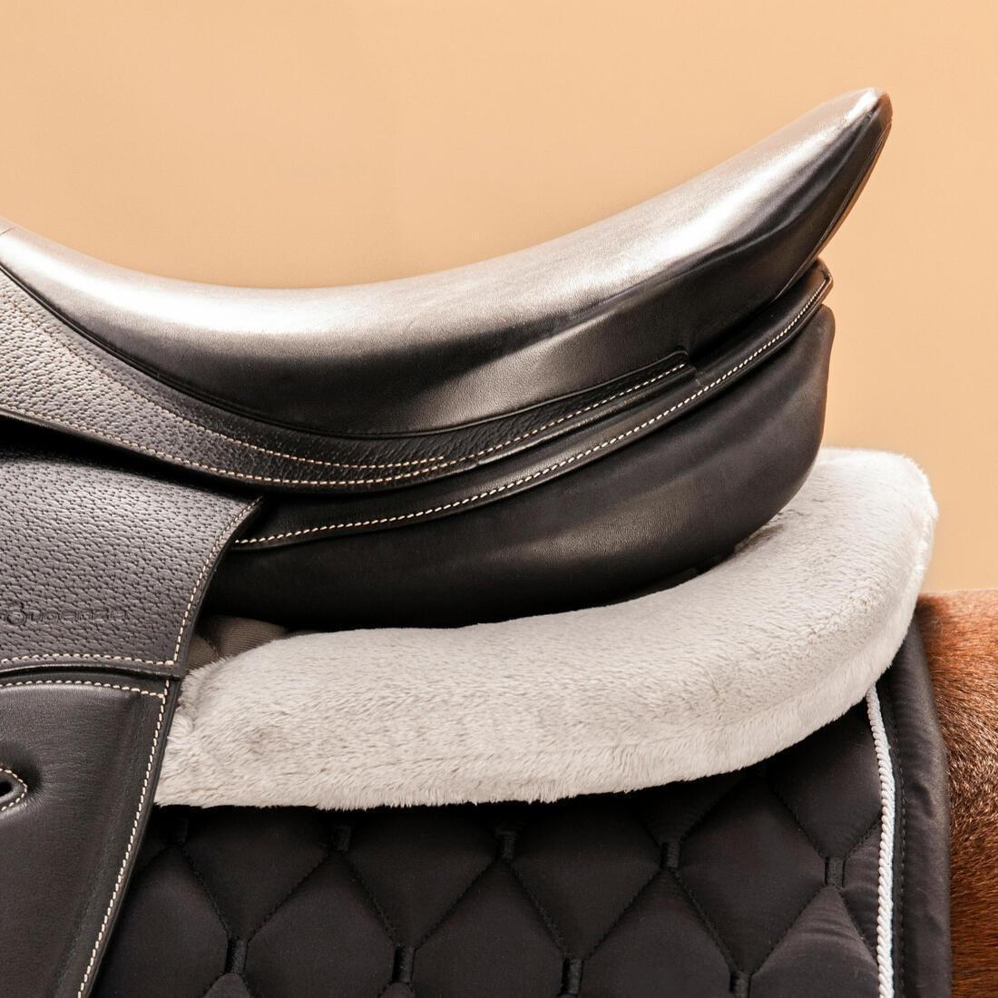 Synthetic Sheepskin Horse And Pony Saddle Pad 500, Black, 5401_000, large image number 5