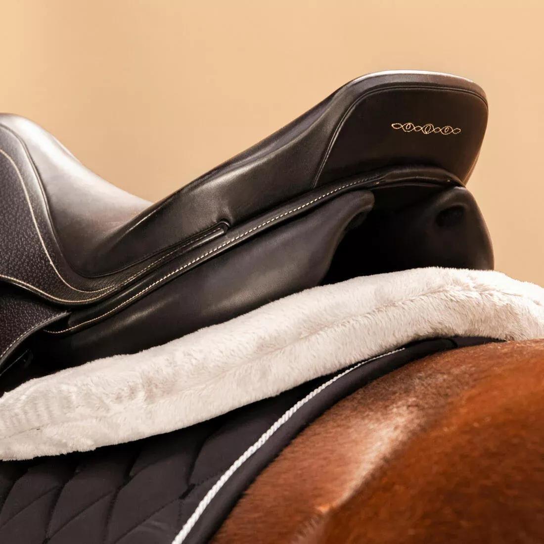 Synthetic Sheepskin Horse And Pony Saddle Pad 500, Black, 5401_000, large image number 6