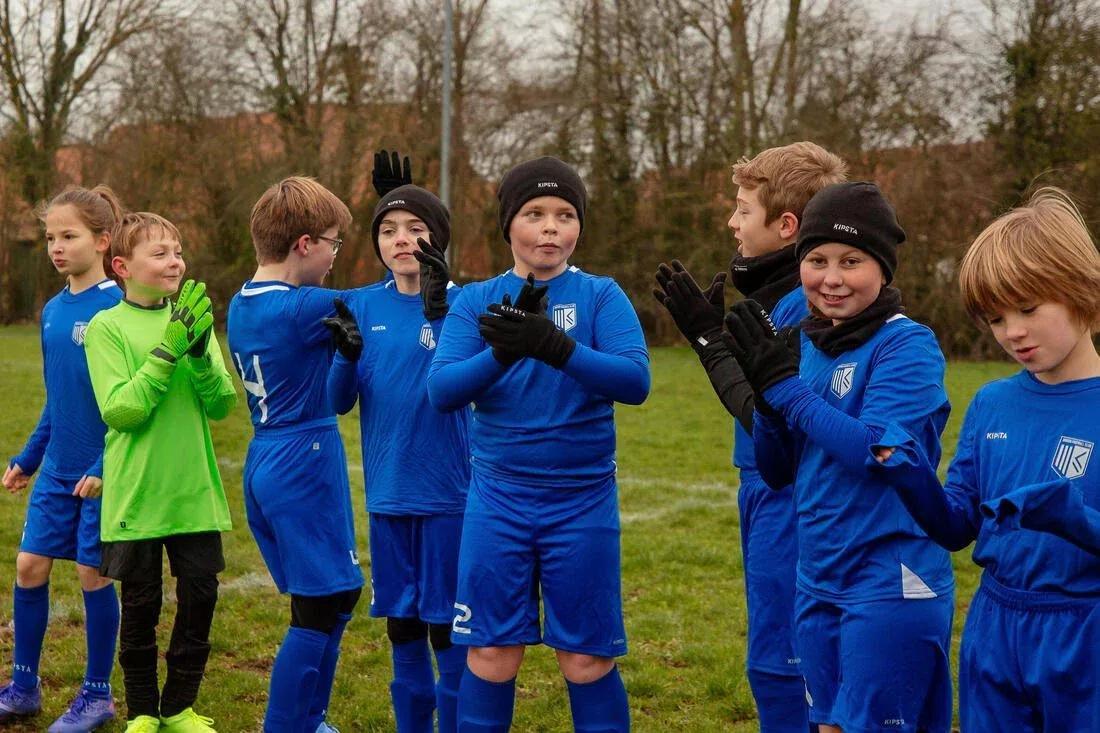 KIds'  Football Shorts F100, Black, No Color, large image number 4