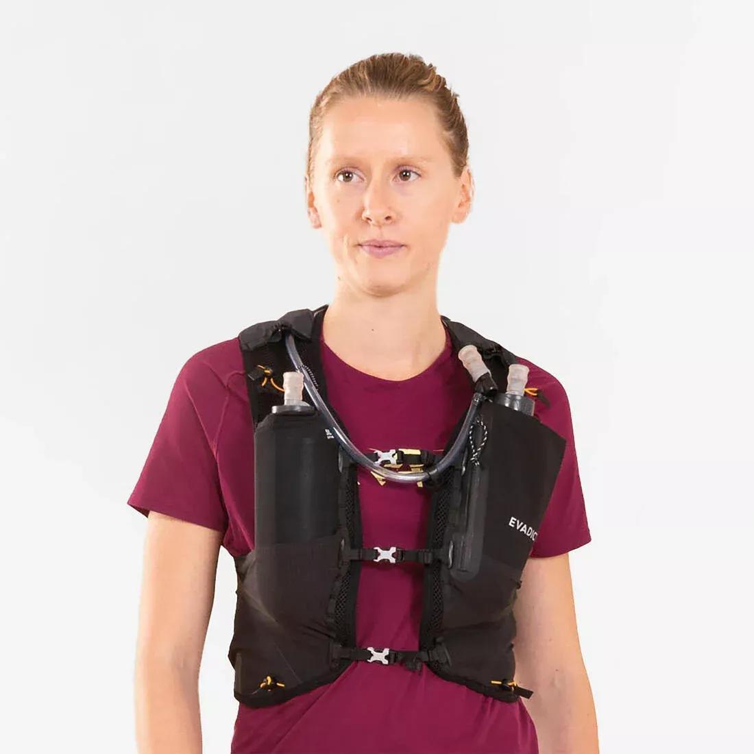 BLACK 10 L BLACK UNISEX TRAIL RUNNING BAG - SOLD WITH 1 L WATER BLADDER, , large image number 4