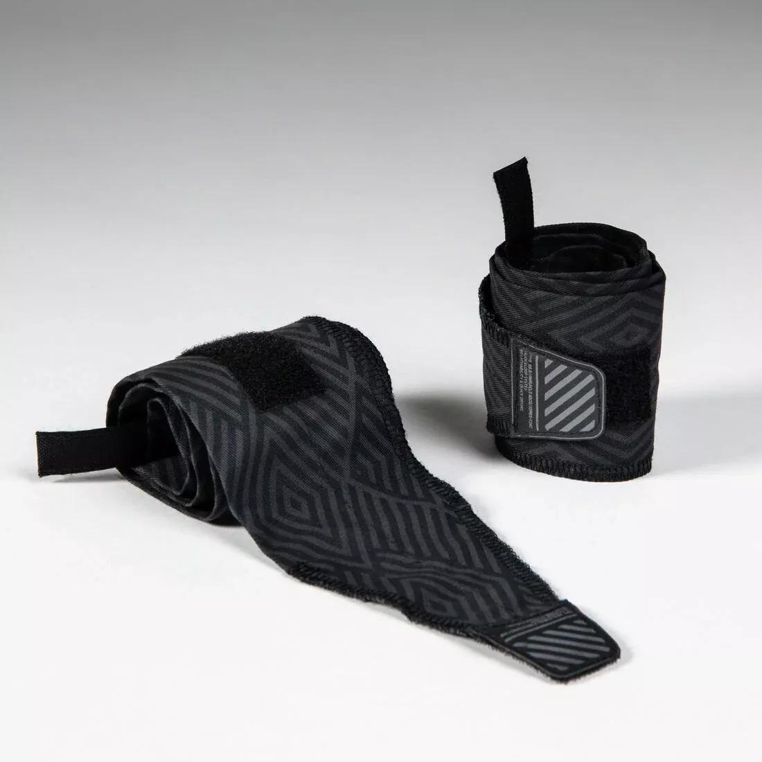 Cross Training Wrist Wraps, Black, No Color, large image number 0