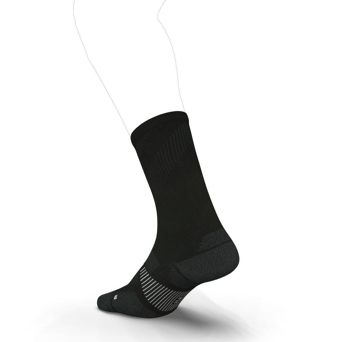 KIPRUN - Mid-Calf Fine Running Socks Eco Design Run900, Black