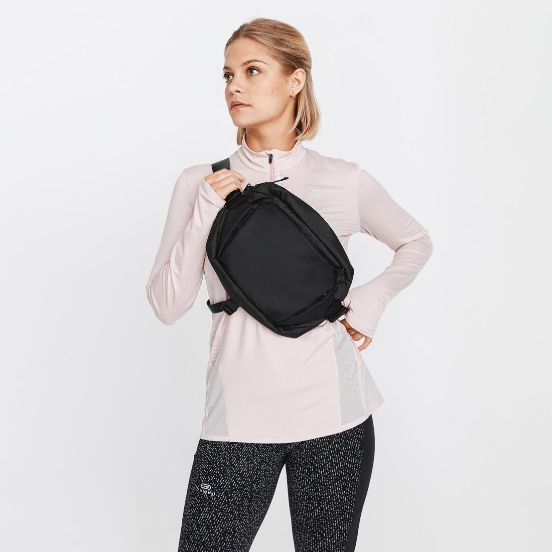 Running Messenger Shoulder Bag, Black, No Color, large image number 8