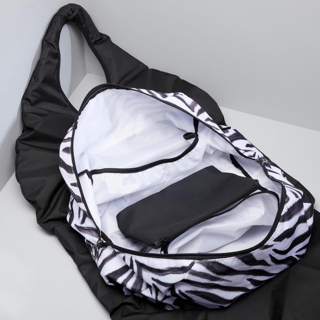 This bag is one of the range's originals - but is still ultra-functional!, Black, No Color, large image number 3