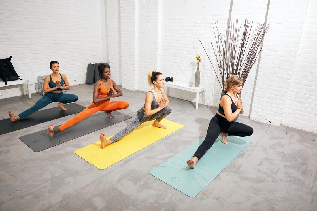 Women Seamless 7/8 Dynamic Yoga Leggings - Mottled, Brown, No Color, large image number 11