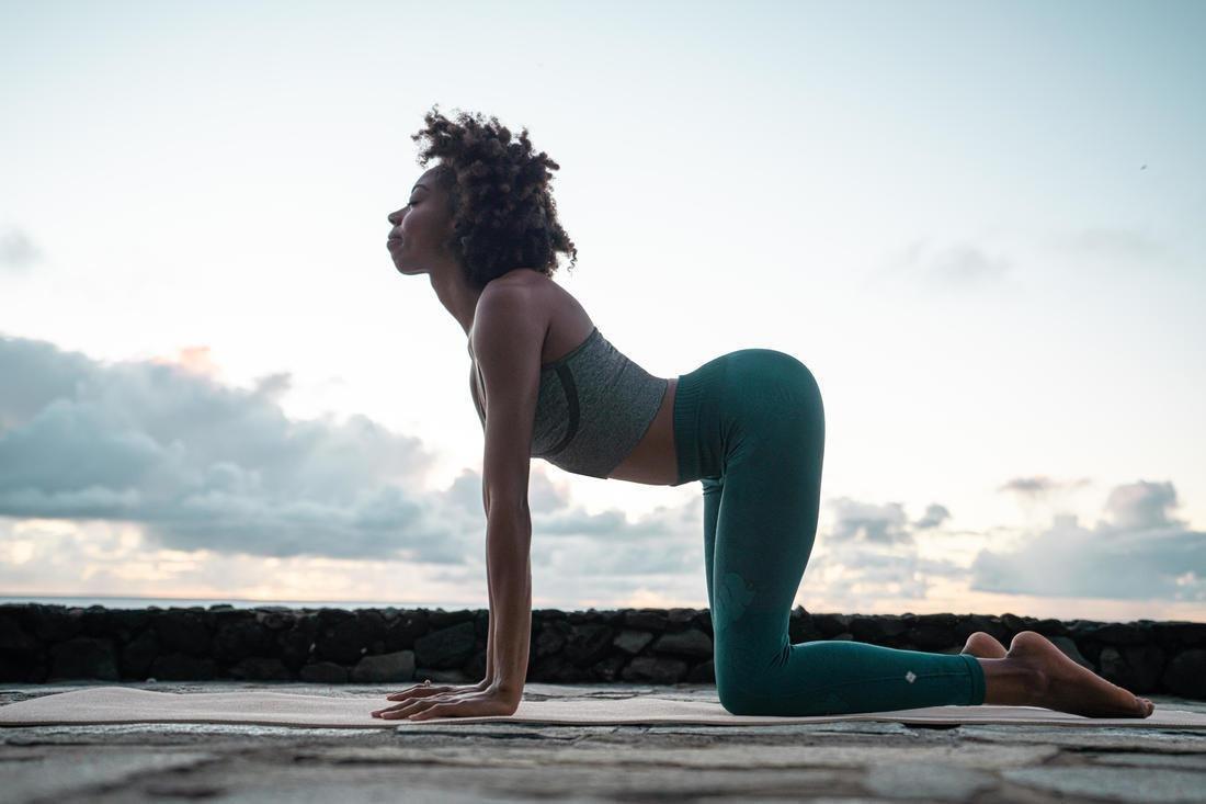 Women Seamless 7/8 Yoga Leggings, Purple, No Color, large image number 2