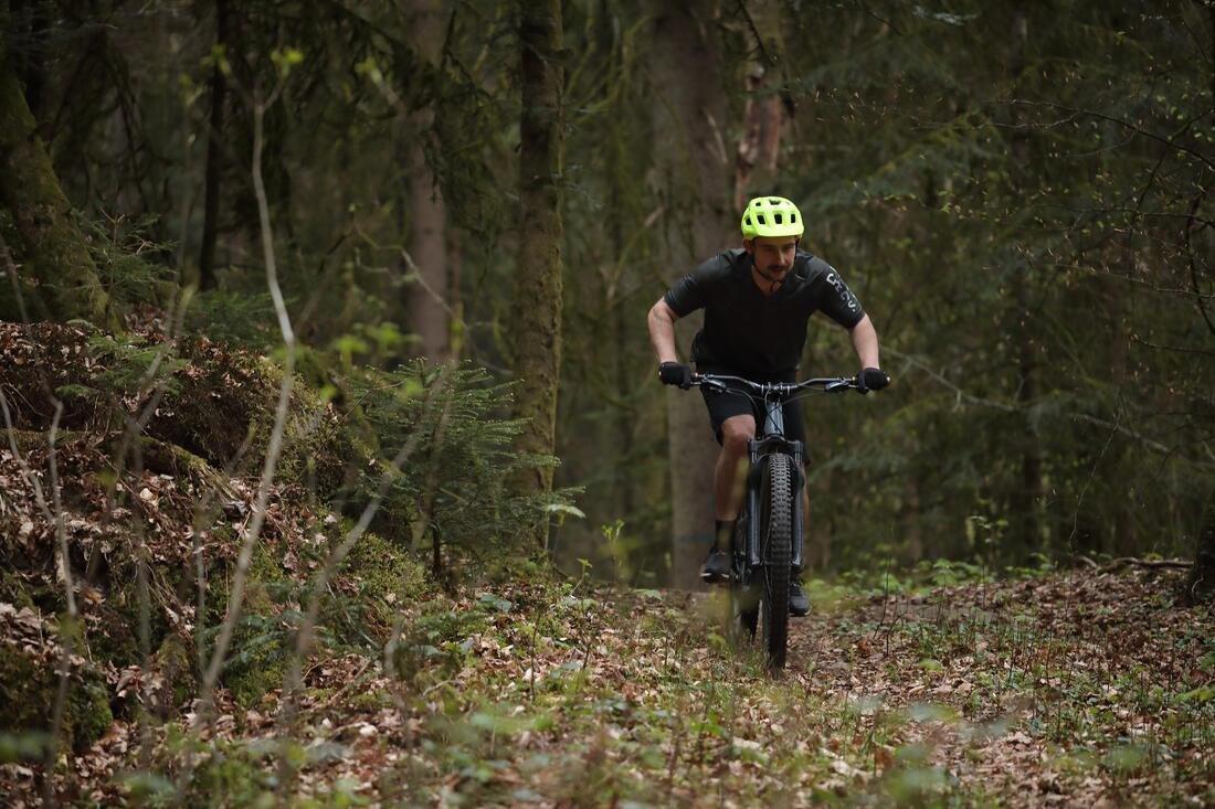 ROCKRIDER - Mountain Bike Helmet St 500, Fluo Lime Yellow