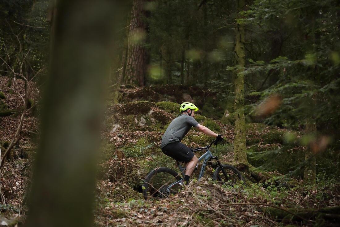 ROCKRIDER - Mountain Bike Helmet St 500, Fluo Lime Yellow