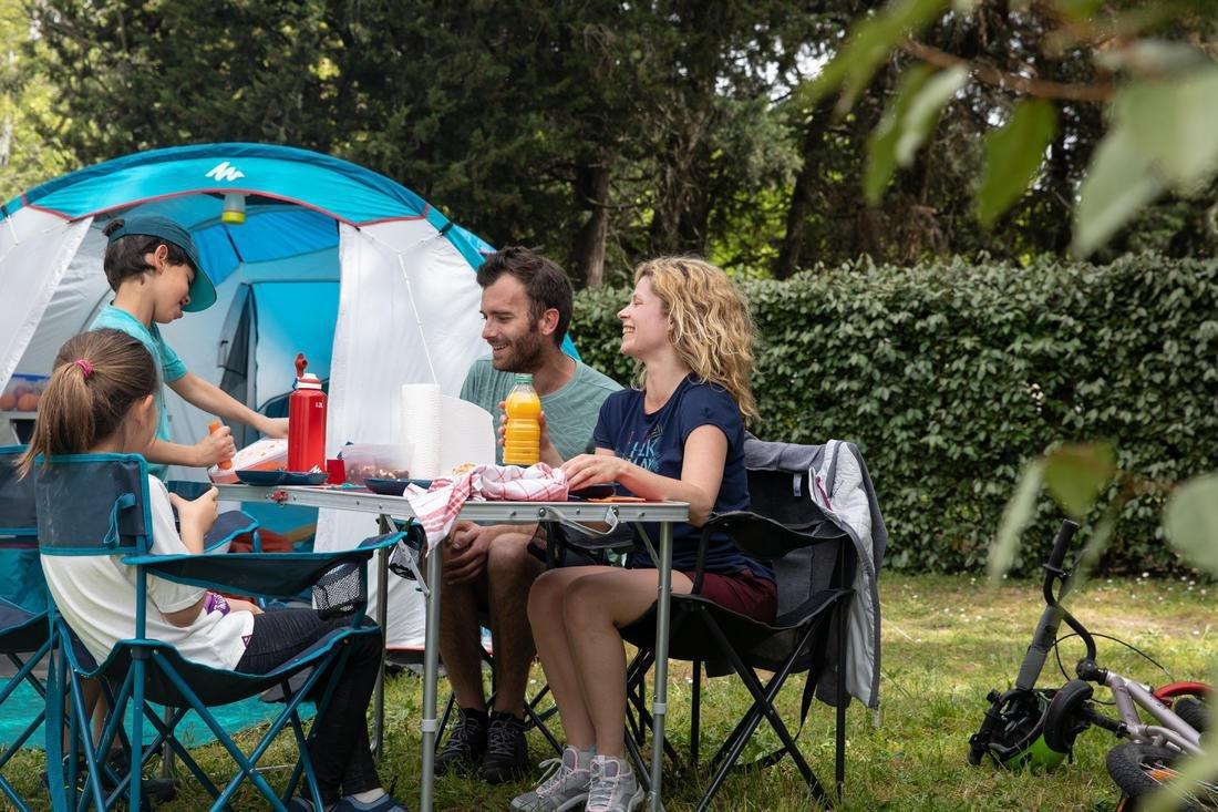 Camping Tent With Poles - Arpenaz 4.1 - 4 Person - 1 Bedroom, Blue, No Color, large image number 4