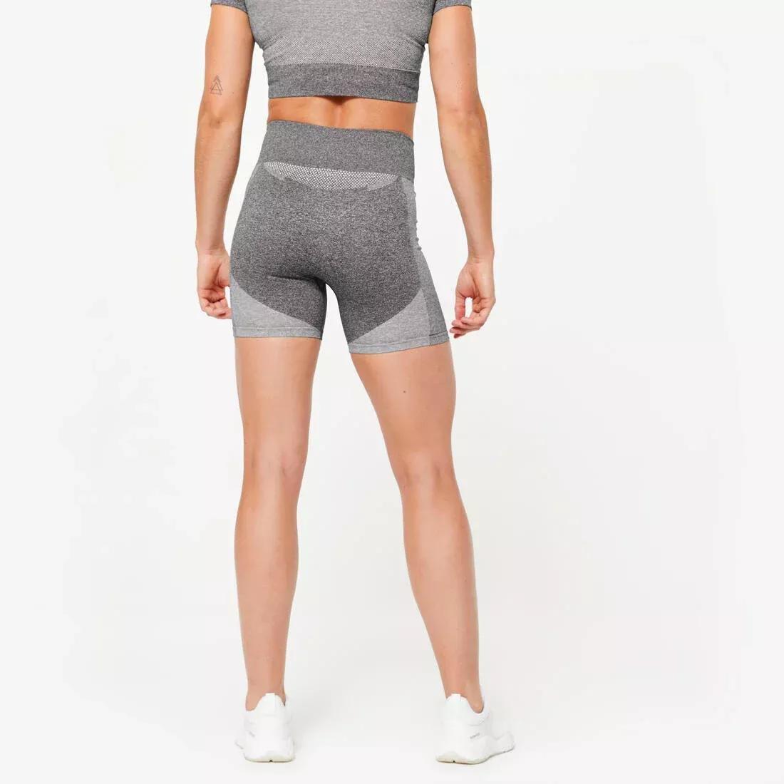 Women High-Waisted Seamless Fitness Cycling Shorts, Grey, No Color, large image number 3