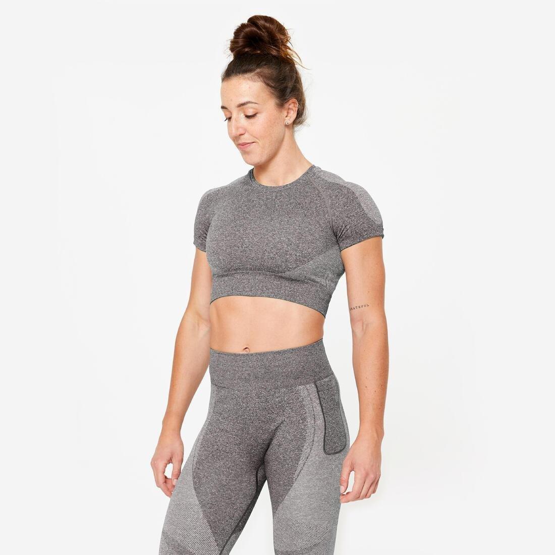 Seamless Short-Sleeved Cropped Fitness T-Shirt, grey, No Color, large image number 0