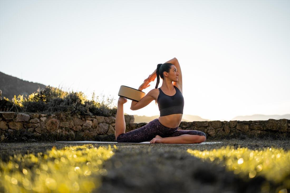 Long Dynamic Yoga Sports Bra, Yellow, No Color, large image number 6