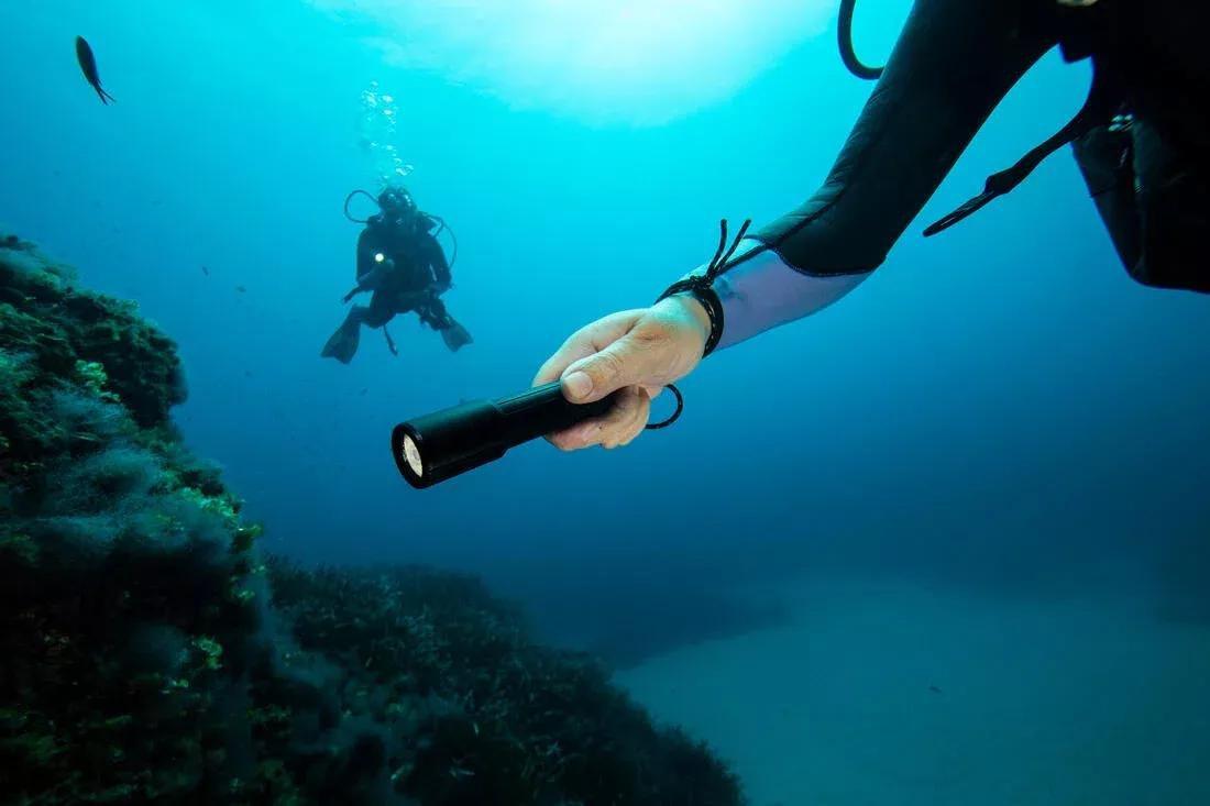 DEFAULT Scuba Diving torch 1,000 lm black, No Color, large image number 9