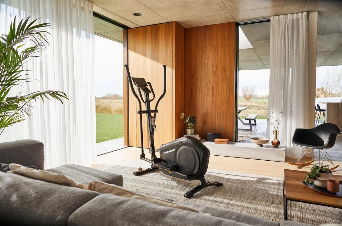 Cross Trainer El520B (2022) Self-Powered And Connected - E-Connected And Kinomap, No Color, large image number 4