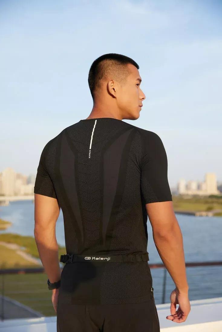 Men Running Seamless T-Shirt - Kiprun Run 500 Comfort Skin, Black, 5401_000, medium