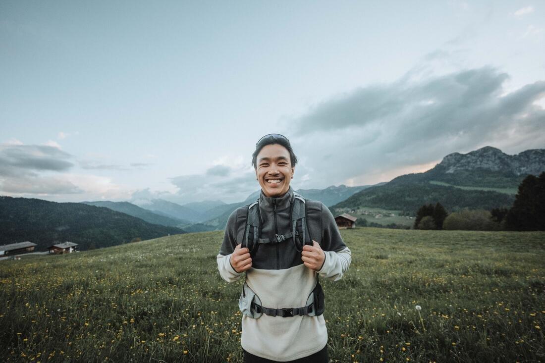 LUNAR BEIGE Men's Hiking Fleece MH 500, 5401_000, large image number 5