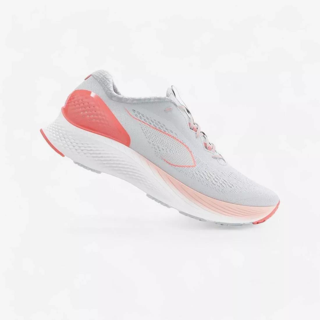 DELICATE BLUE WOMEN'S KIPRUN KS 500 2 RUNNING SHOES - GREY AND CORAL, 5401_000, medium