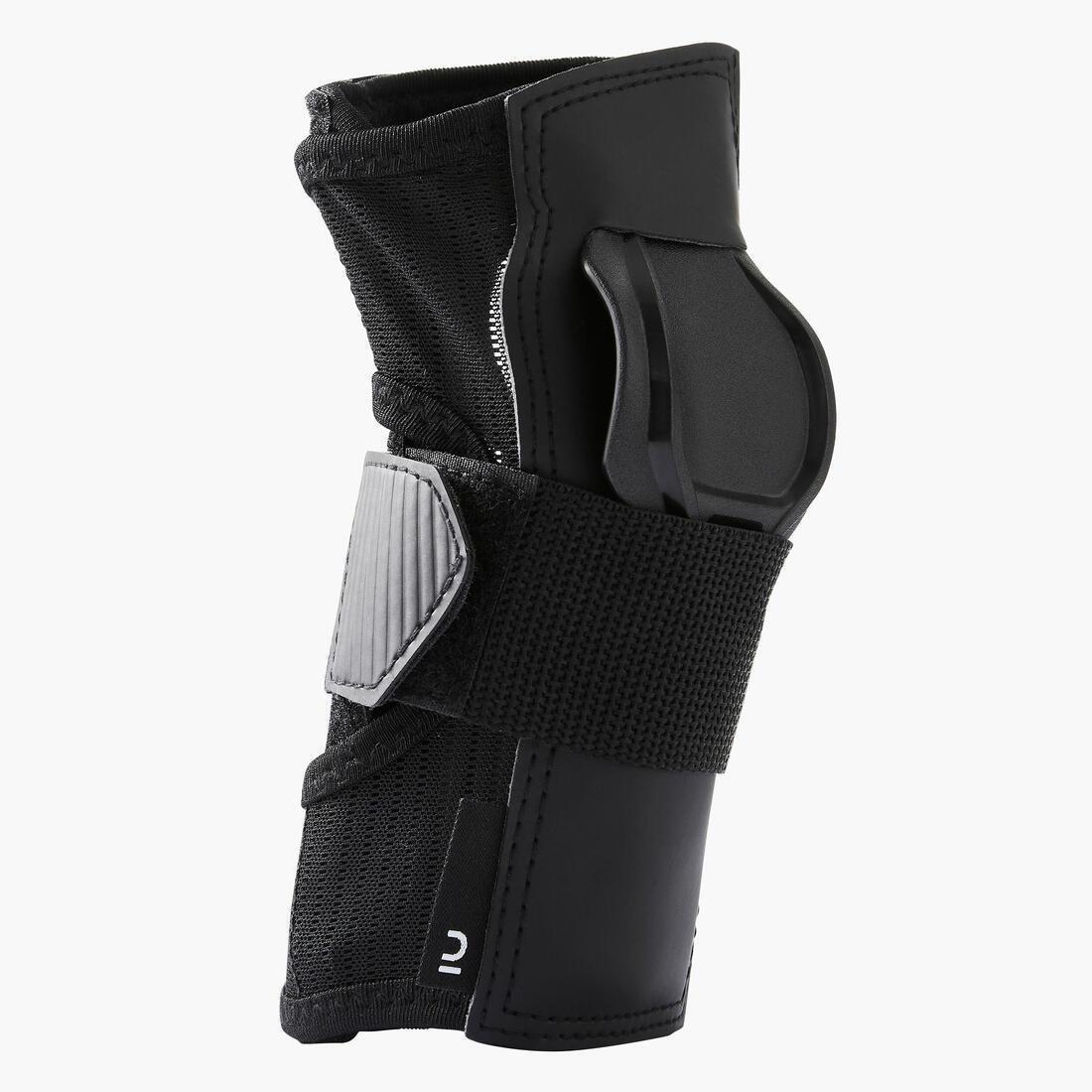 BLACK Fit500 Adult Skating Wrist Guards, , large image number 3