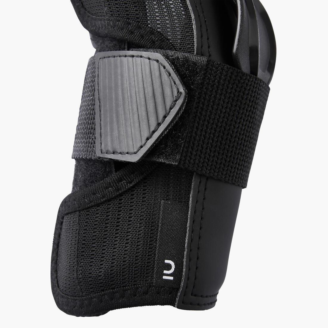 BLACK Fit500 Adult Skating Wrist Guards, , large image number 7