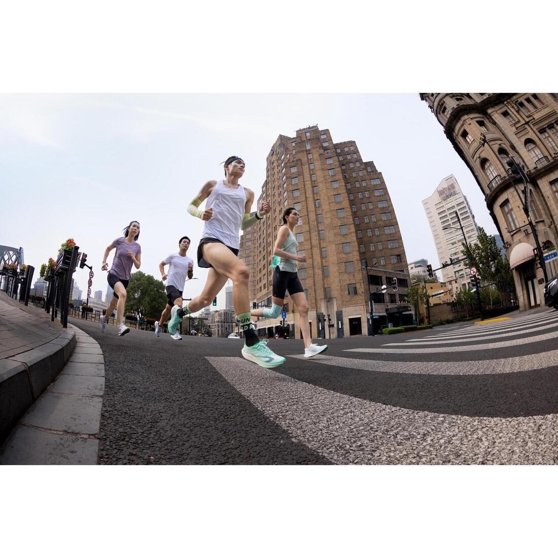 Men Running 2-In-1 Tight Shorts, Black, 5401_000, large image number 10