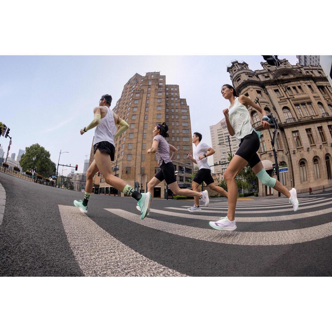 Men Running 2-In-1 Tight Shorts, Black, 5401_000, large image number 12